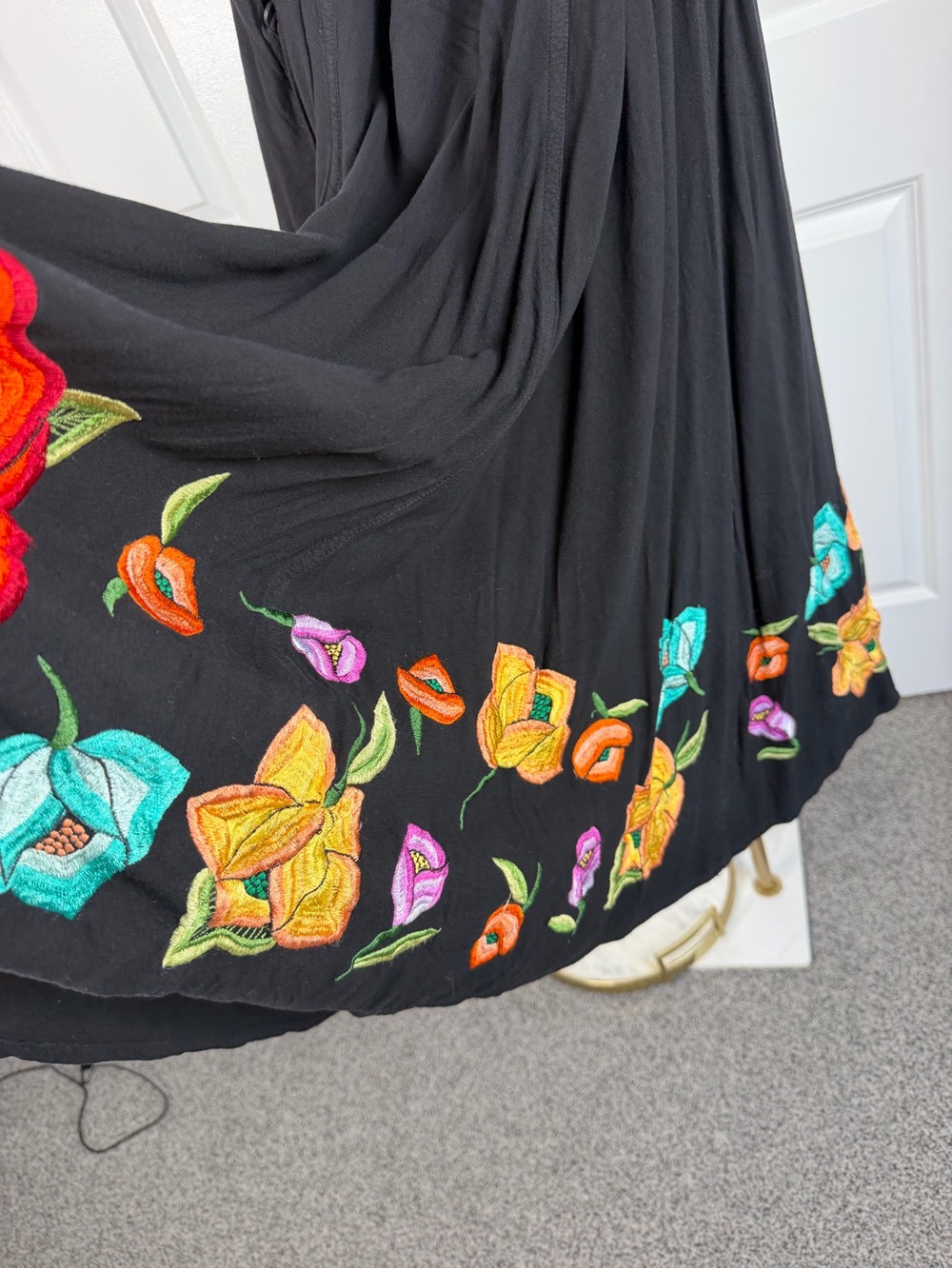 Vintage Soft Surroundings Petite M Black Embroidered Floral Maxi Skirt Rayon - Picture 9 of 16